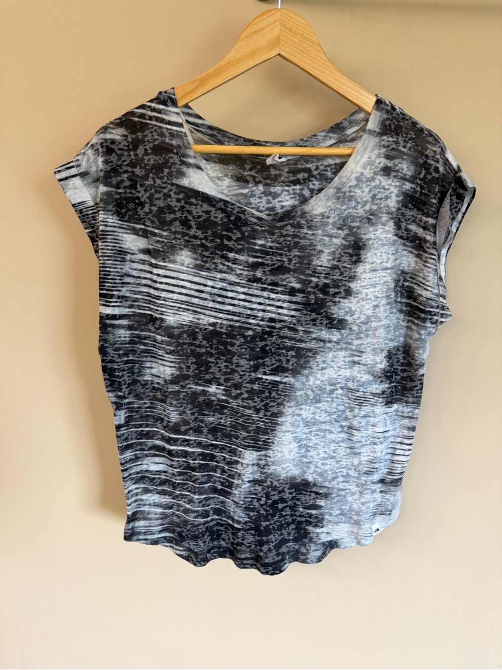 The North Face Lightweight Kokomo Burnout T Shirt, size M